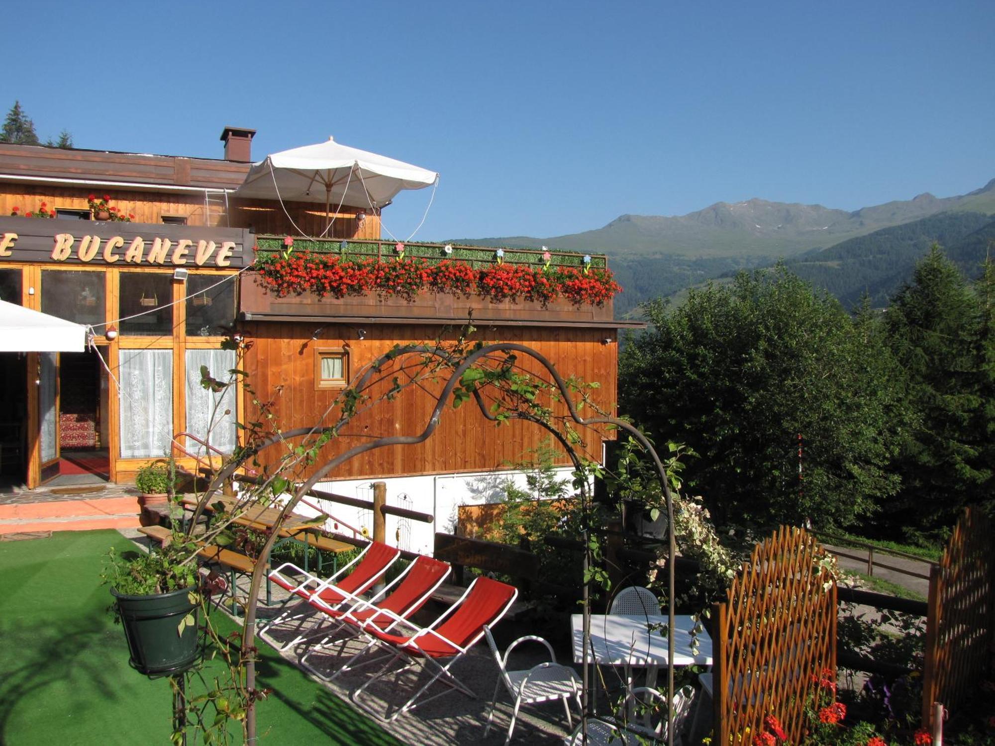 Residence Bucaneve Mezzana  Esterno foto